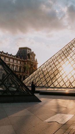 Paris, France, Louvre Wallpaper 640x1136
