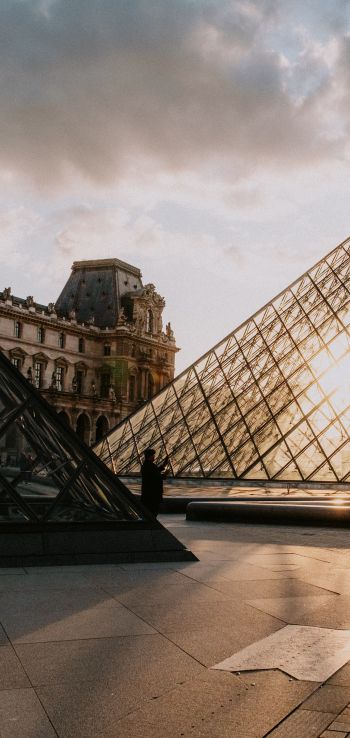 Paris, France, Louvre Wallpaper 720x1520