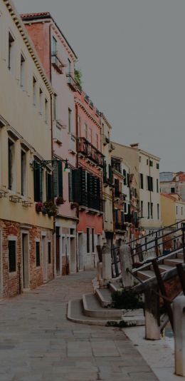 Venice, Italy, city street Wallpaper 1080x2220