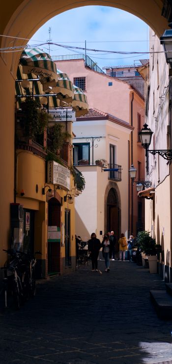 metropolitan city of Naples, Italy Wallpaper 1080x2280
