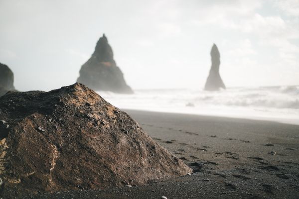 Обои 6000x4000 Исландия, черный пляж