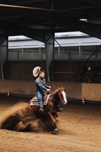 equestrian sport, cowboy Wallpaper 640x960