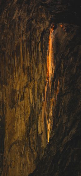 Yosemite Falls Wallpaper 828x1792