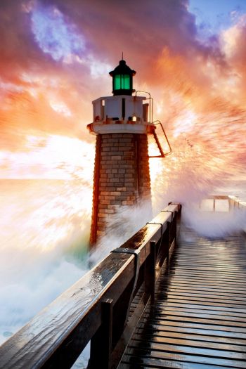 lighthouse, ocean, waves Wallpaper 640x960