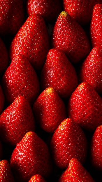 strawberry, summer berry Wallpaper 640x1136