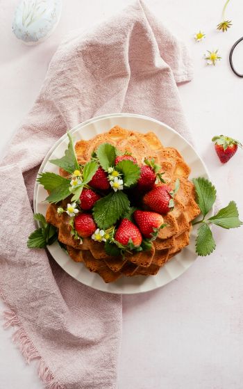 pie, strawberry Wallpaper 1752x2800