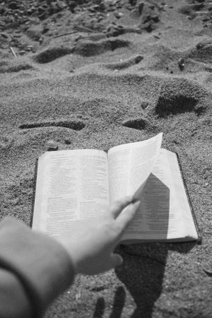 reading, beach, sand Wallpaper 3840x5760