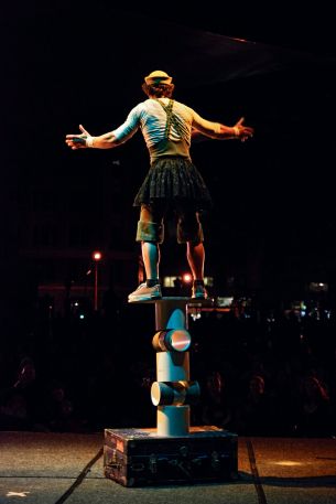 circus, acrobat Wallpaper 640x960