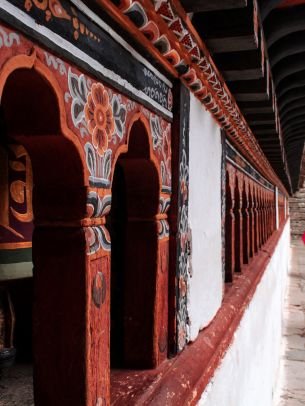 Paro, Bhutan Wallpaper 1620x2160