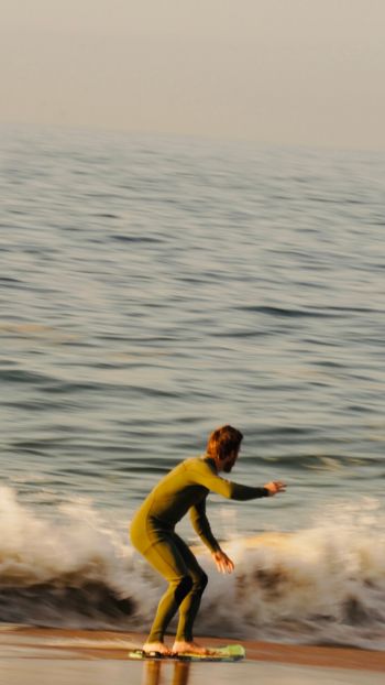 sportsman, on the wave Wallpaper 1080x1920