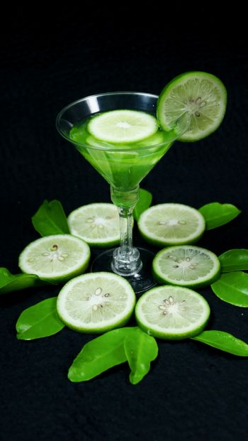 cocktail, lime, citrus Wallpaper 640x1136