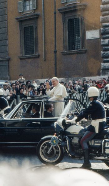 pope, security Wallpaper 600x1024