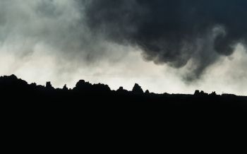 before the storm, dark photo Wallpaper 2560x1600