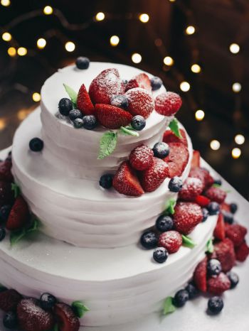 cake, dessert, strawberry Wallpaper 2048x2732