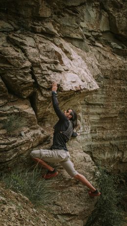 rocks, mountains, sportsman Wallpaper 640x1136