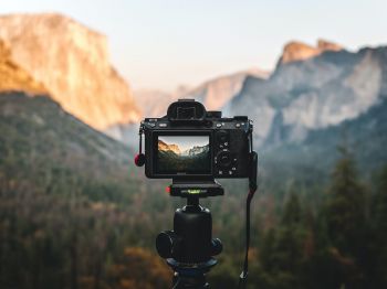 camera, shooting outdoors Wallpaper 800x600