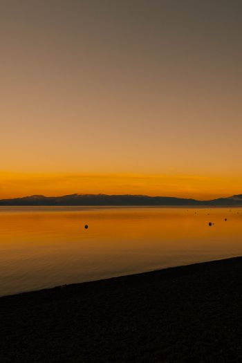 Lake Tahoe, USA Wallpaper 640x960