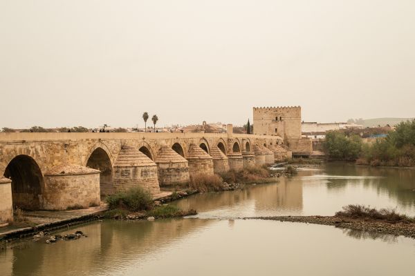 Roman bridge, Cordoba, Spain Wallpaper 6000x4000