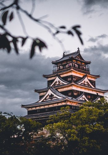 Обои 1668x2388 Замок Хиросима, храм, Япония