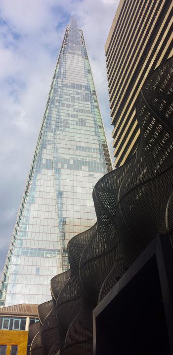 glass skyscraper Wallpaper 1080x2220
