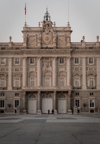 royal palace, Madrid, Spain Wallpaper 1640x2360