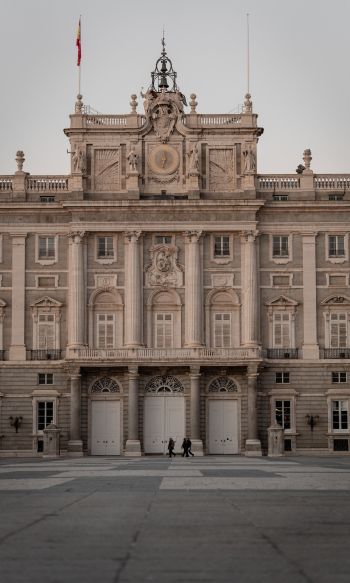 royal palace, Madrid, Spain Wallpaper 1200x2000