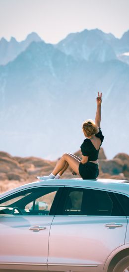 Alabama Hills, Lone Pine, California, USA Wallpaper 1080x2280