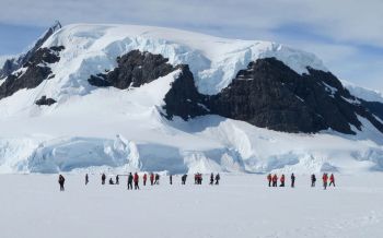 Обои 1920x1200 Антарктида, снежные горы