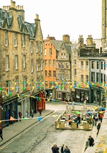 Victoria Street, Edinburgh, Great Britain Wallpaper 1668x2388