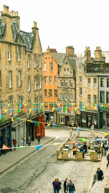 Victoria Street, Edinburgh, Great Britain Wallpaper 640x1136