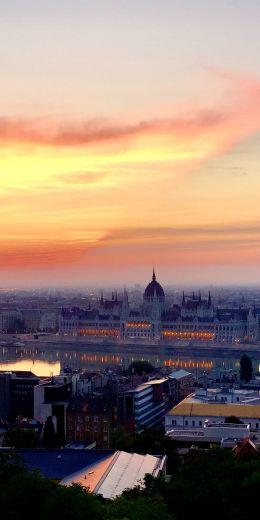 Budapest, hungary Wallpaper 720x1440