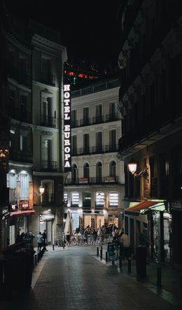 Madrid, Spain Wallpaper 600x1024