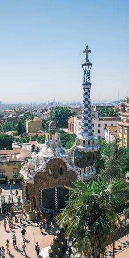 Park Guell, Barcelona, Spain Wallpaper 720x1440