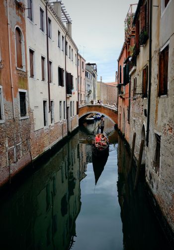 Venice, Italy Wallpaper 1668x2388