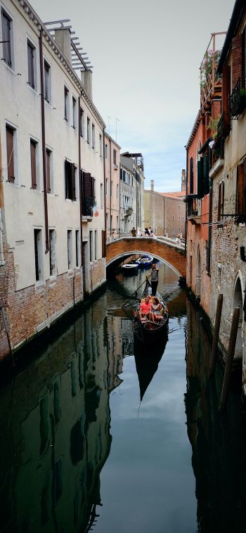 Venice, Italy Wallpaper 1080x2340