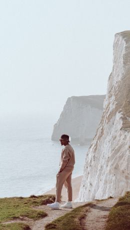 cliff, man Wallpaper 640x1136