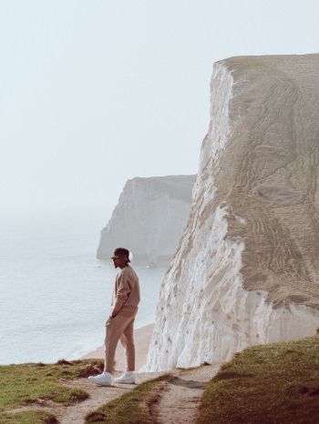 cliff, man Wallpaper 1620x2160
