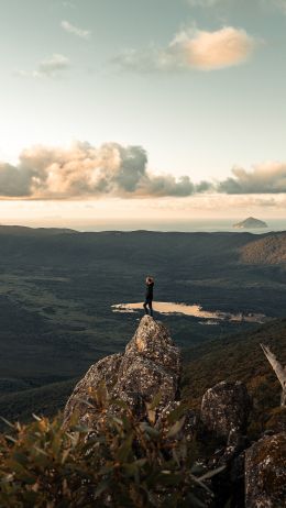 Australia, man on the rock Wallpaper 1440x2560