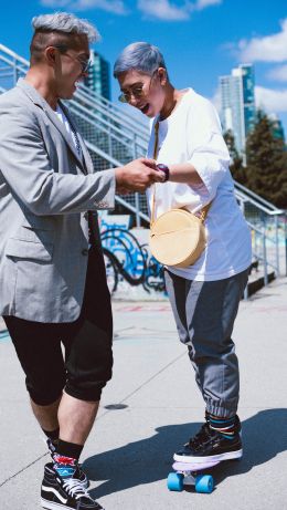 boy with girl, skateboard Wallpaper 640x1136