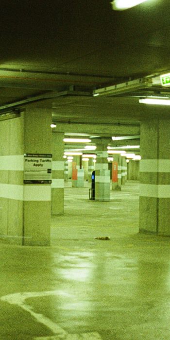 underground parking Wallpaper 720x1440