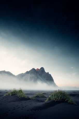 Обои 640x960 Исландия, туман, пейзаж