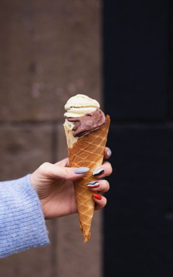 ice cream cone Wallpaper 800x1280