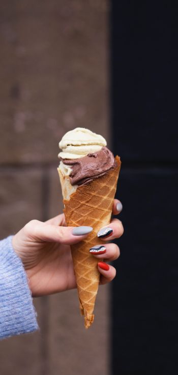 ice cream cone Wallpaper 720x1520