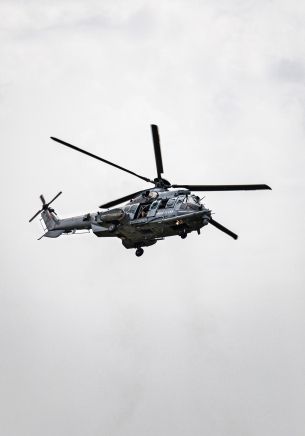 military helicopter Wallpaper 1668x2388