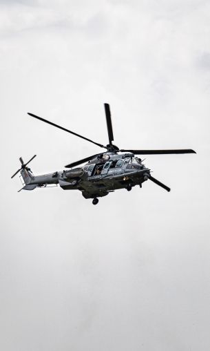 Обои 1200x2000 военный вертолет