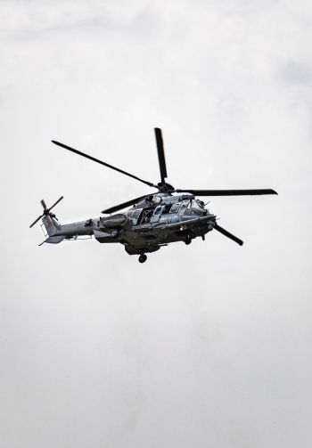 military helicopter Wallpaper 1640x2360