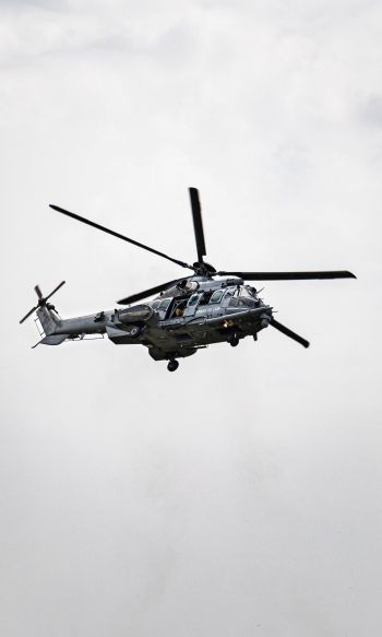 Обои 1200x2000 военный вертолет