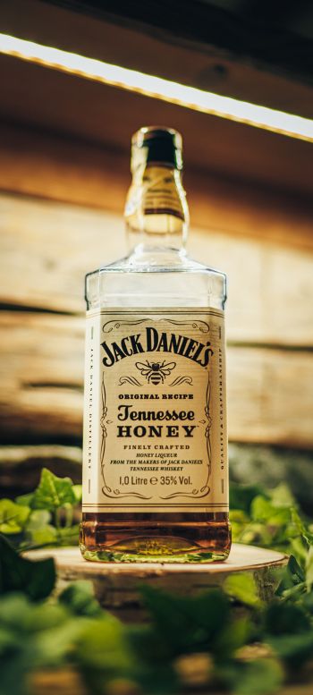 Jack Daniels, cognac Wallpaper 1080x2400