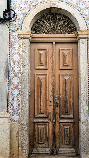 Обои 640x1136 Феррагудо, Португалия, дверь