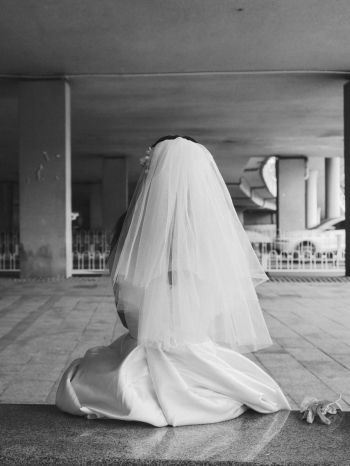 Обои 1668x2224 невеста, свадебное платье